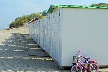 בית מלון כפרי Ibis Budget Brugge Jabbeke