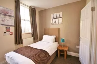 Hotel Central Studios Gloucester Place By Roomsbooked
