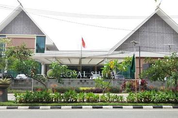 Отель Royal Suite