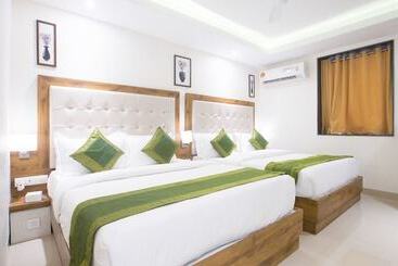 Hotel Treebo Amber International