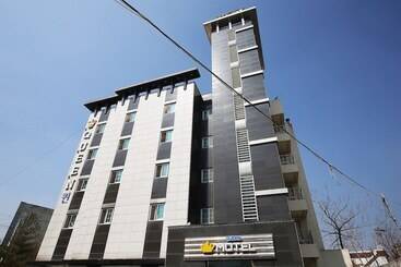 モーテル Chungju Queen
