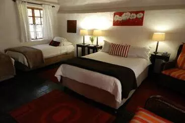 Bed and Breakfast President Paul Kruger Guest Lodge