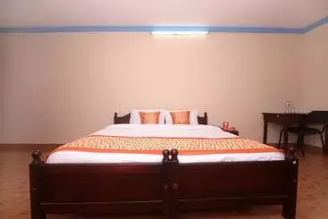 Hotel Oyo 6711 Geojo Residency