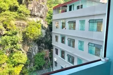 Victor Charlie Hostel 2