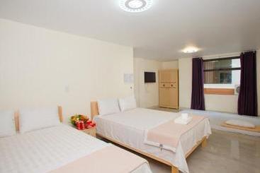 Victor Charlie Hostel 2