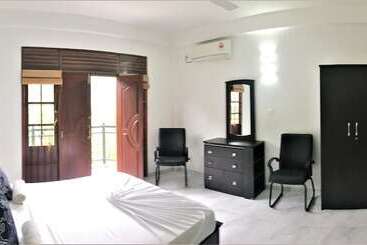 Bed and Breakfast Slightly Chilled Forest Villa