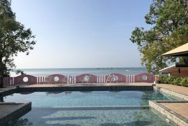 Szálloda Anyavee Nam Mao Beach Resort