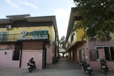 Hotelli Anyavee Nam Mao Beach Resort