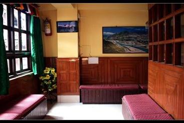 Hotel Jain Group Potala Gangtok