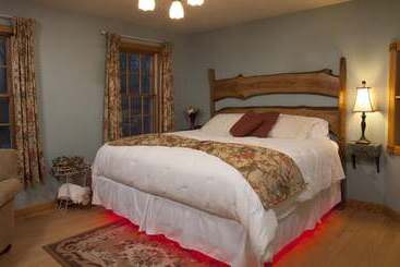 Hidden Serenity Bed And Breakfast