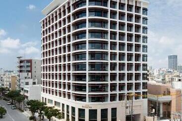 Jr Kyushu Hotel Blossom Naha