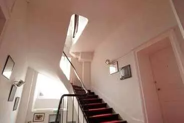 Hotelli L Alzire Logis Auberge Culturelle