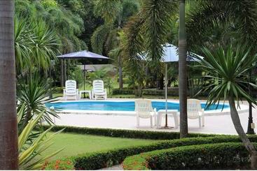 Areeya Resort Kanchanaburi