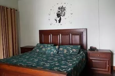 Hotel Pine Top