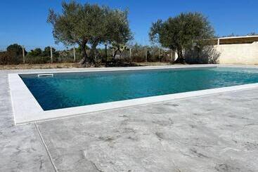 B&b L Uliveto Rooms & Pool