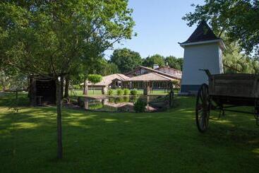 호텔 Hôtel La Ferme D En Chon