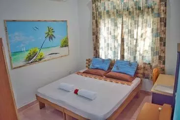 پانسیون Raalhu Lodge