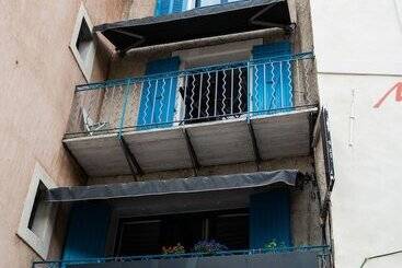 호텔 Hôtel Restaurant Le Palais