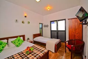 هتل Mount Lake Inn