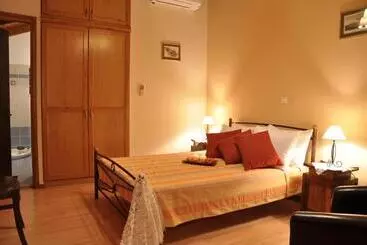 ホテル Anatoli Labreon