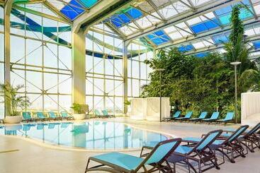 هتل Paragraph Resort & Spa Shekvetili, Autograph Collection