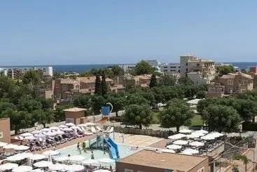 Aparthotel Ciudad Laurel