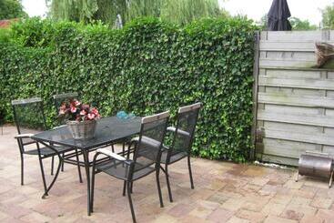 تختخواب و صبحانه Quarenta Studio