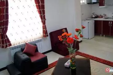 هتل Neyestan Apartment