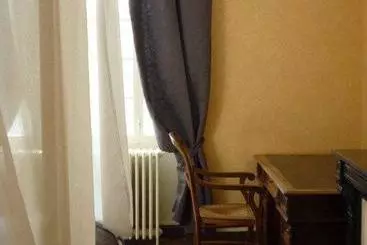 ベッドアンドブレックファースト Les Chambres D Hôtes De Luneil