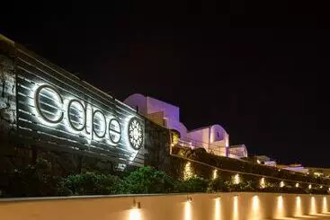 Hotelli Cape 9 Villas & Suites