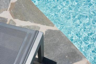 בית מלון כפרי Depis Sea Side Villas