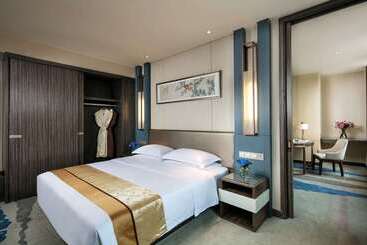 ホテル Ramada Heze