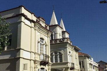 فندق صغير Hostal Latina