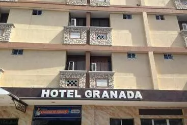 ホテル Granada Inn