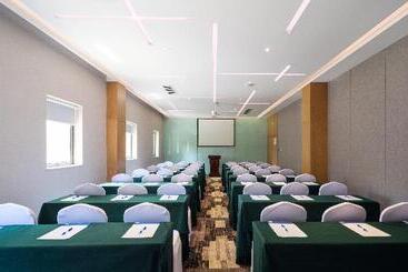 ホテル Holiday Inn Express Shaoxing Paojiang By Ihg