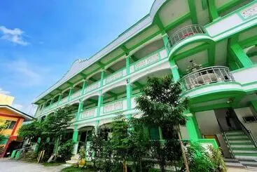 White Beach Resort Puerto Galera Powered By Cocotel	
