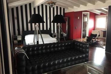 مبيت وإفطار Le Suites Al Lago