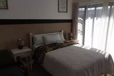 Bed & Breakfast Sunflower Self Catering