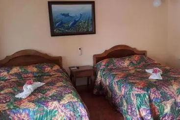 Hotelli Cabinas Doña Alicia