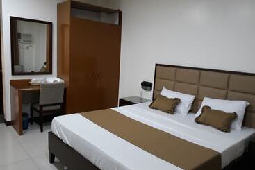 בית מלון כפרי Hmv City Gold