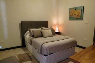 هتل Acanthus Boutique