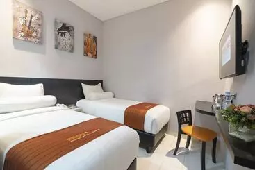 Hotel Front One Boutique Karawang