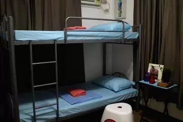 Island Breeze Hostel  Cebu Central