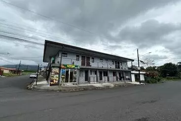 هتل آپارتمان Nativo Arenal