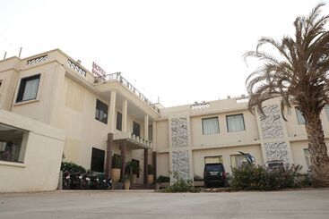 هتل Kumkum Palace