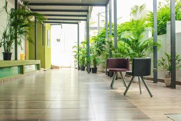 Hotelli Rest Inn Skr A Petrichor