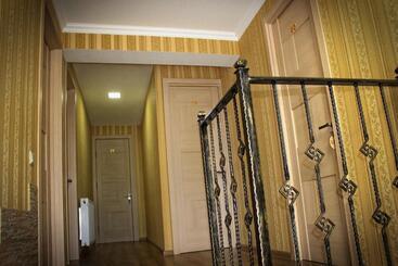 هتل Sunshine Kazbegi