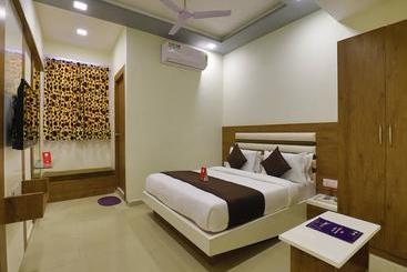 Oyo 10129 Hotel Stay Inn