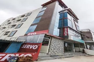 Oyo 9544 Hotel Crown Residency