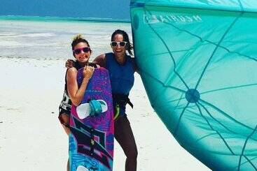 Отель Driftwood Beach Lodge